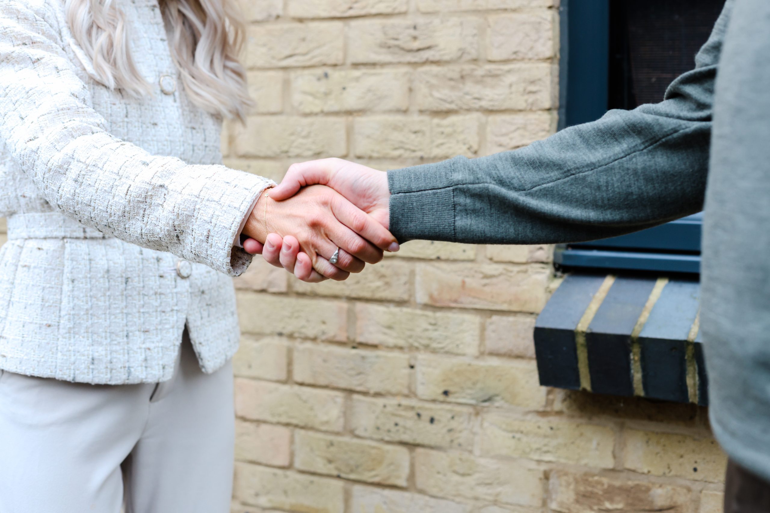 sg yard handshake 3